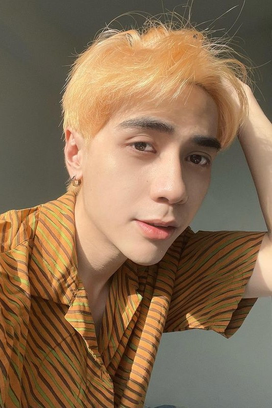 Quang Hùng MasterD backdrop