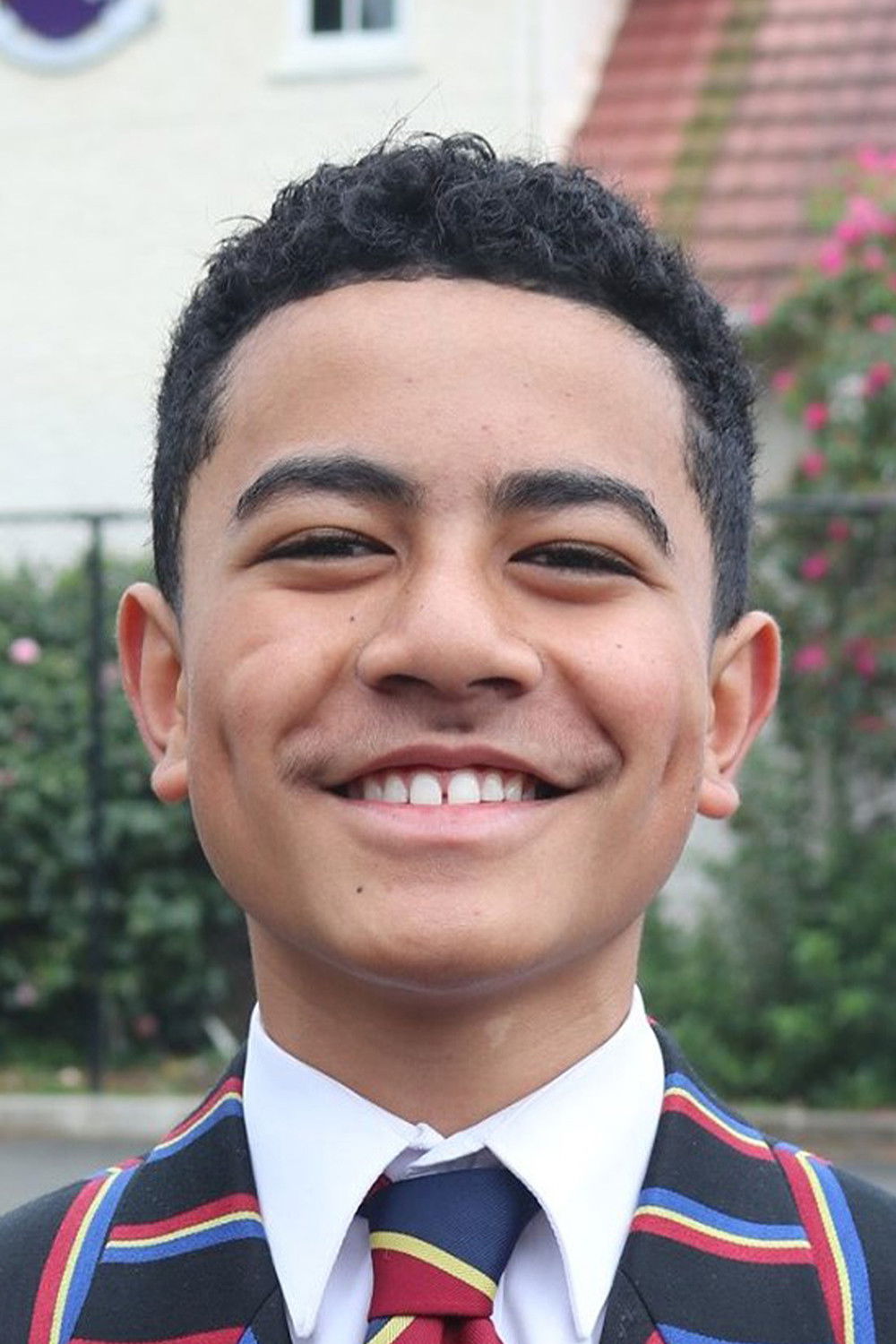 Lotima Pome'e backdrop