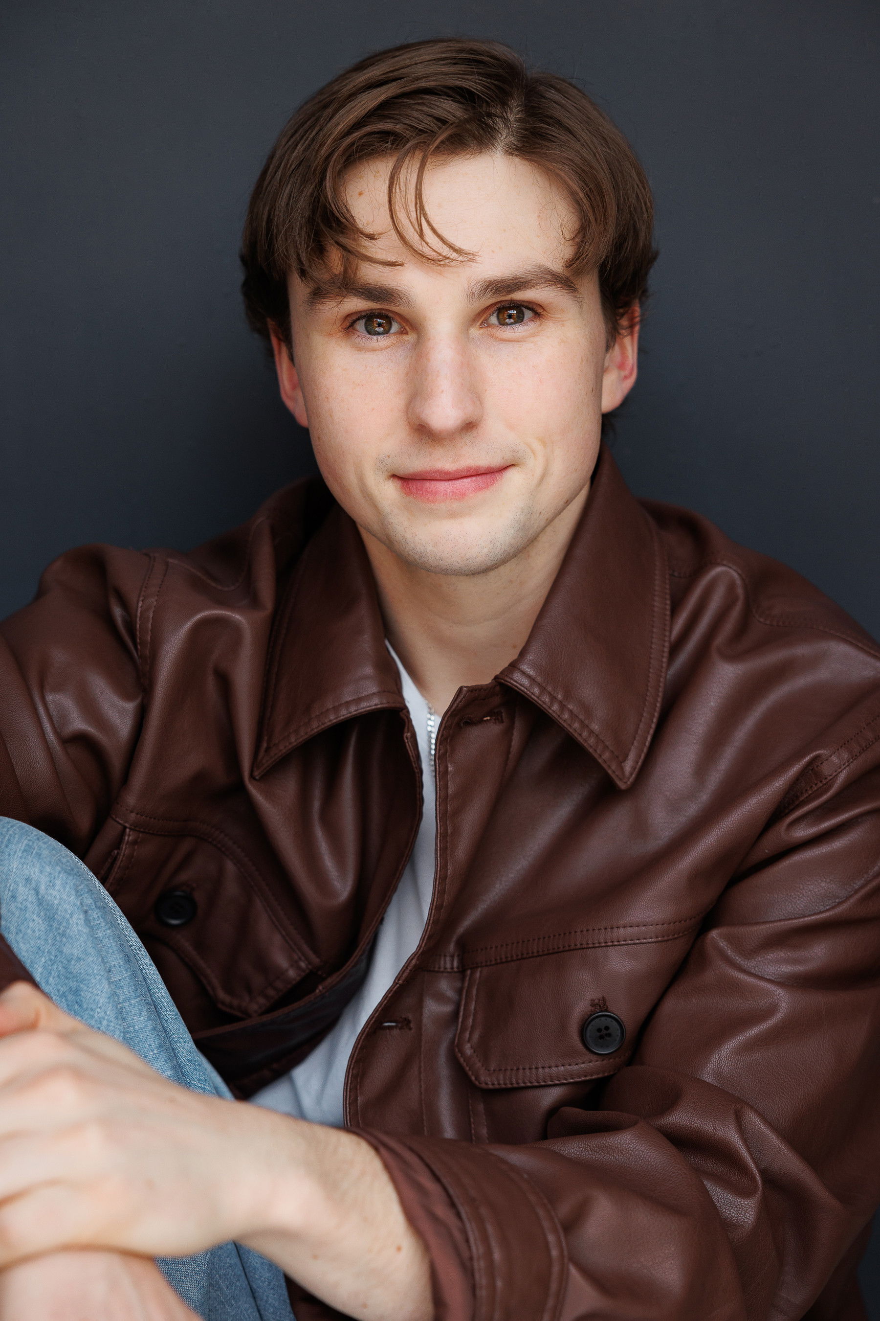 Finn Middleton backdrop