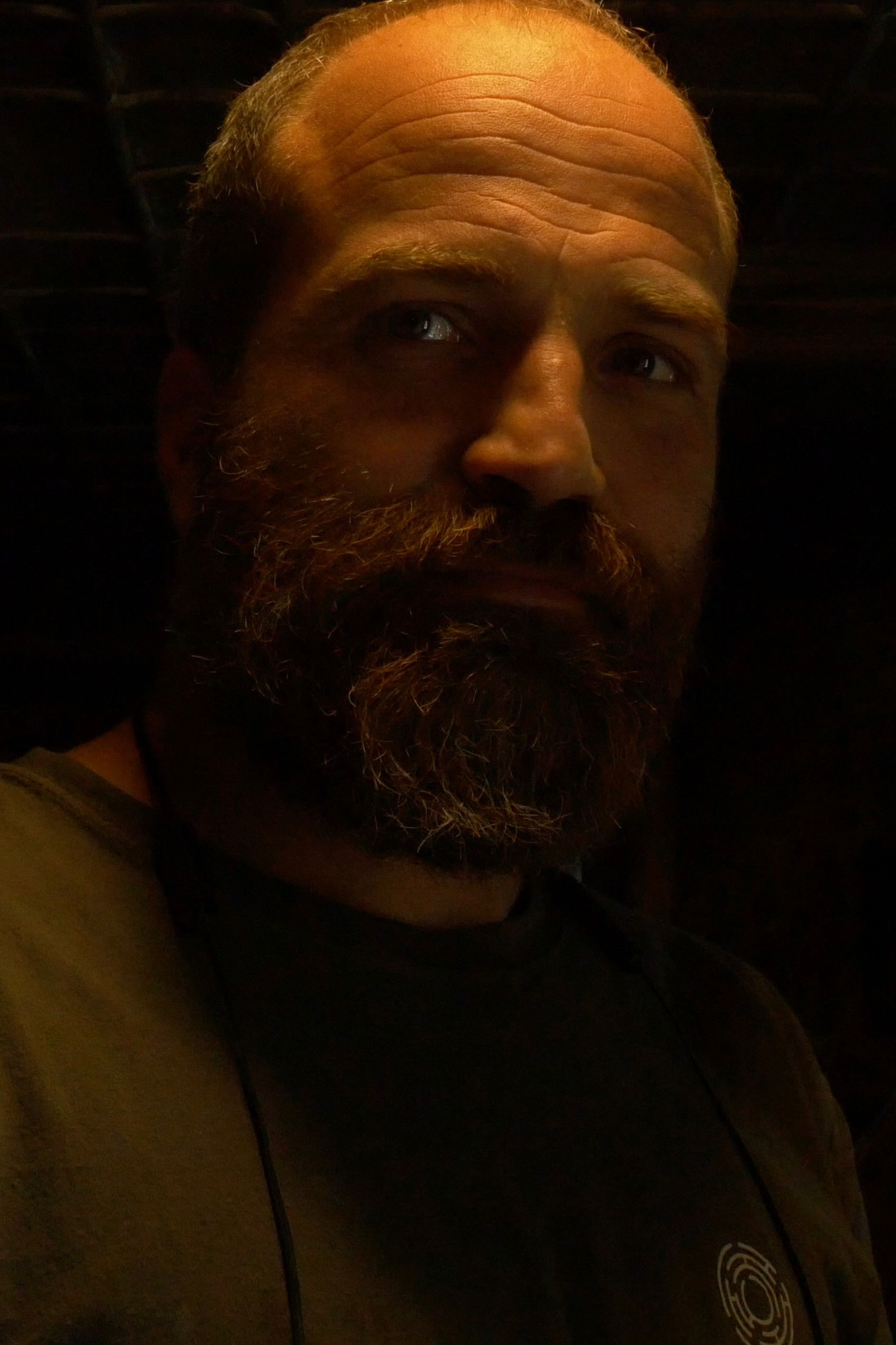 Babis Apostolidis backdrop