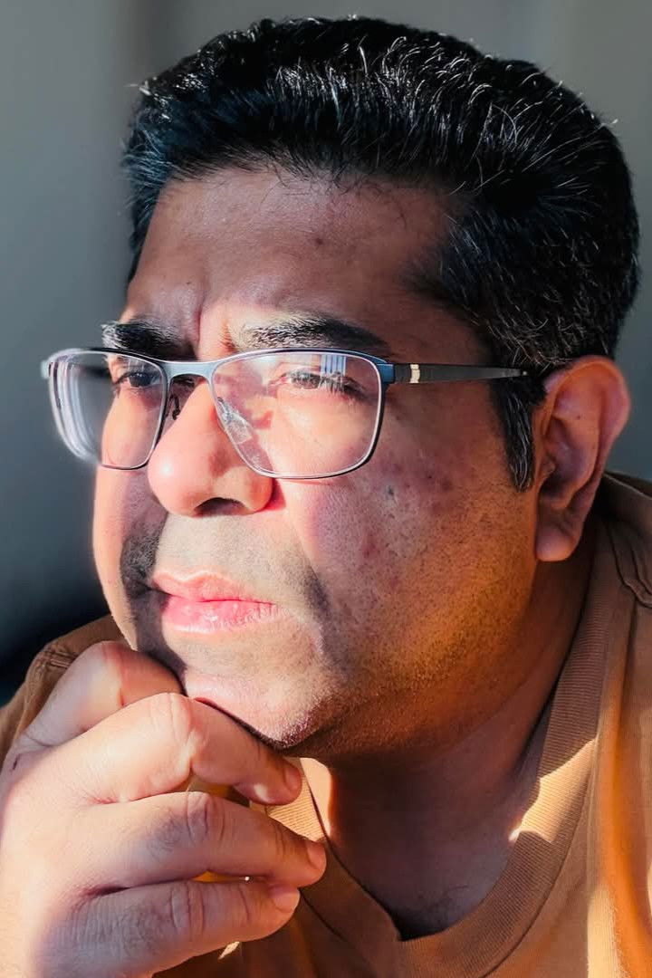 Akbor Haider Munna backdrop