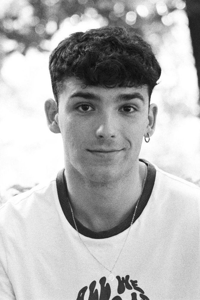 Andrés Carpio backdrop