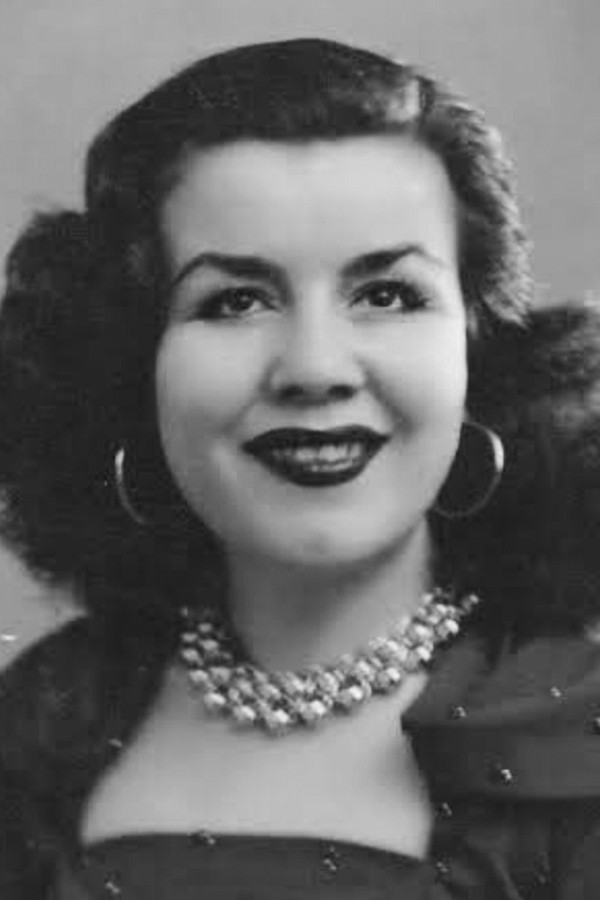 Hamiyet Yüceses backdrop