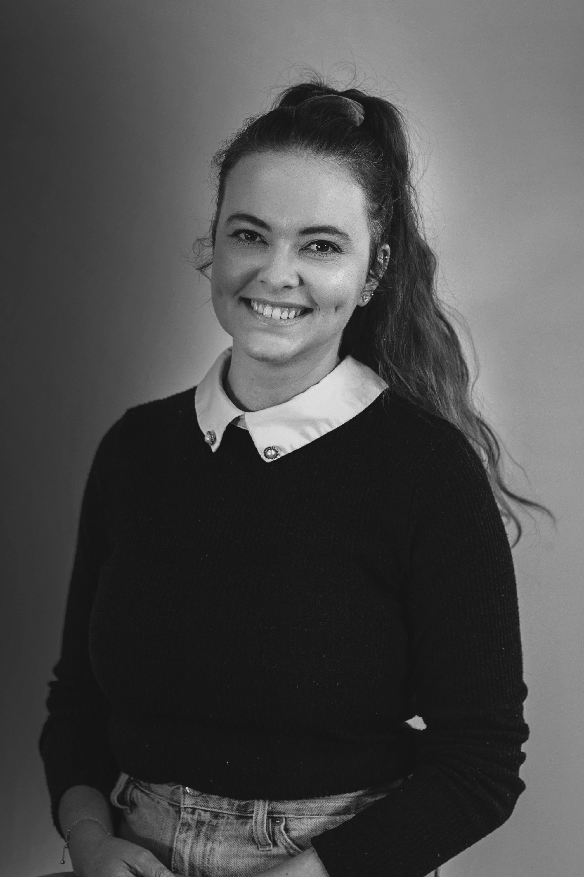 Ellie Harwood backdrop