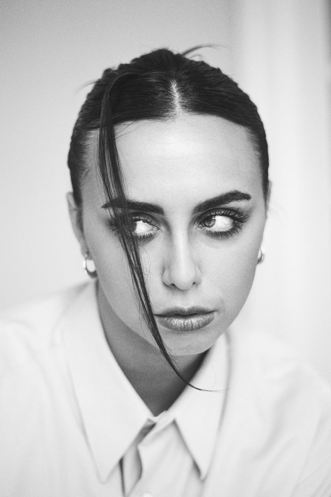 Ophélie Anna backdrop