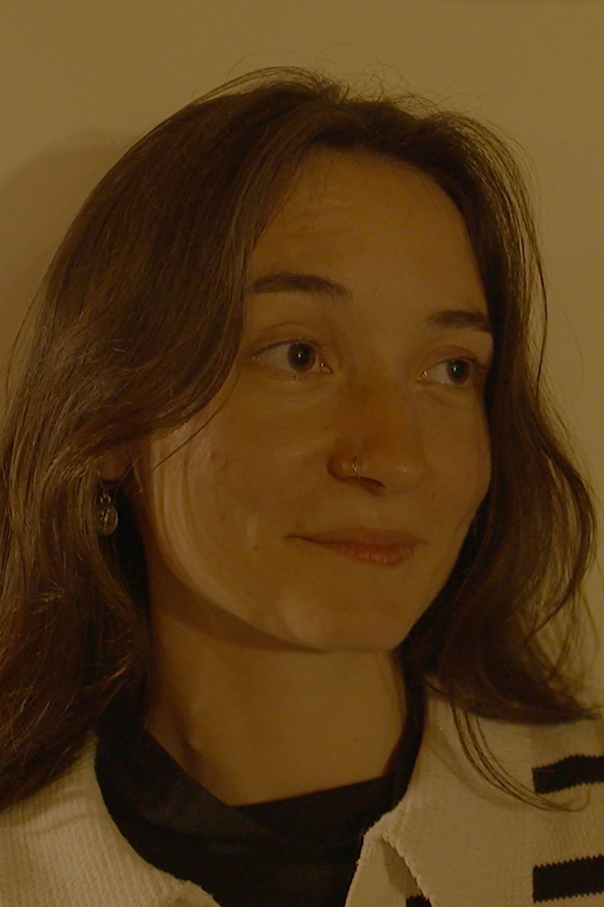 Margaux Dupont backdrop