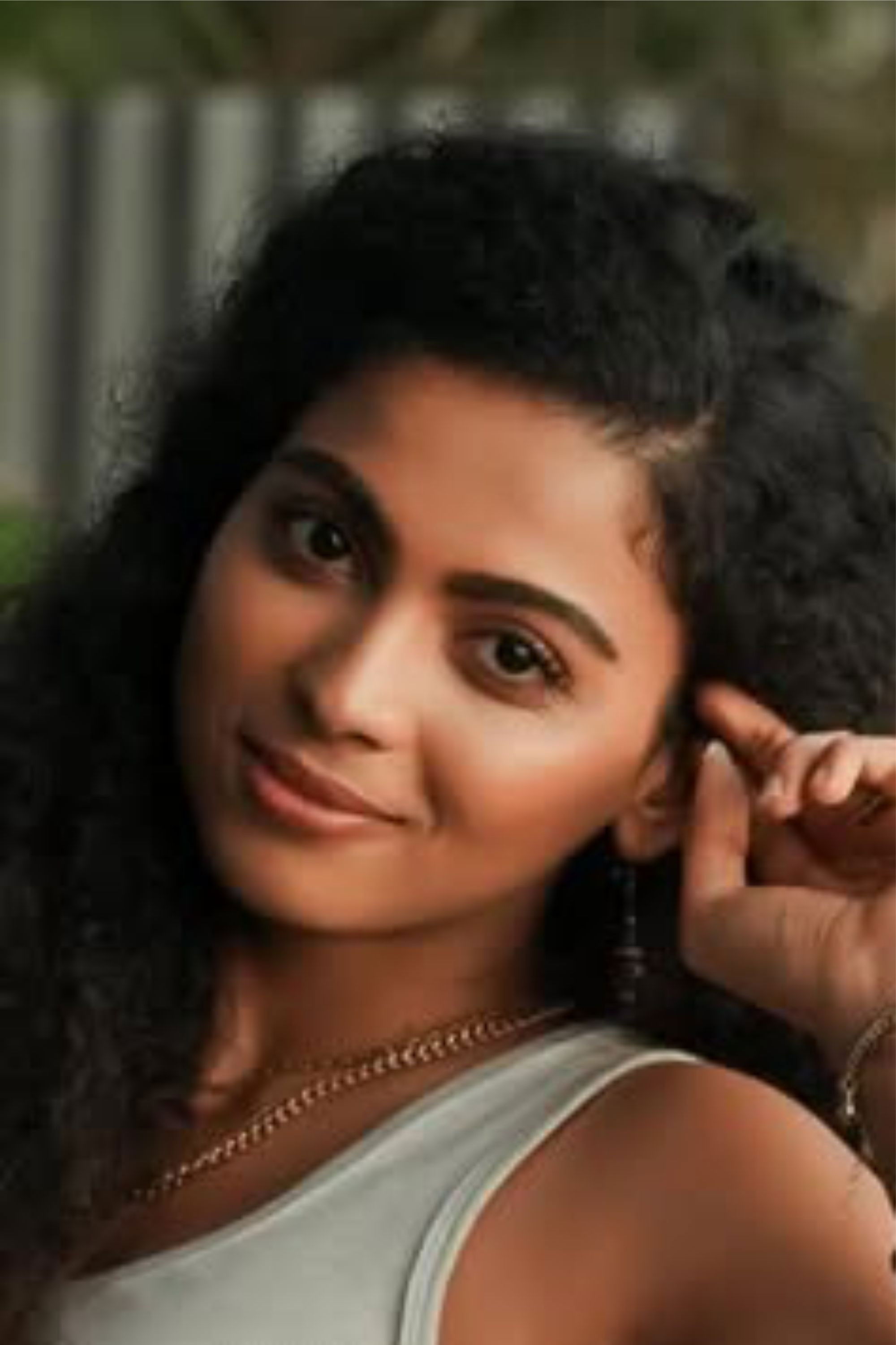 Padine Kumar backdrop