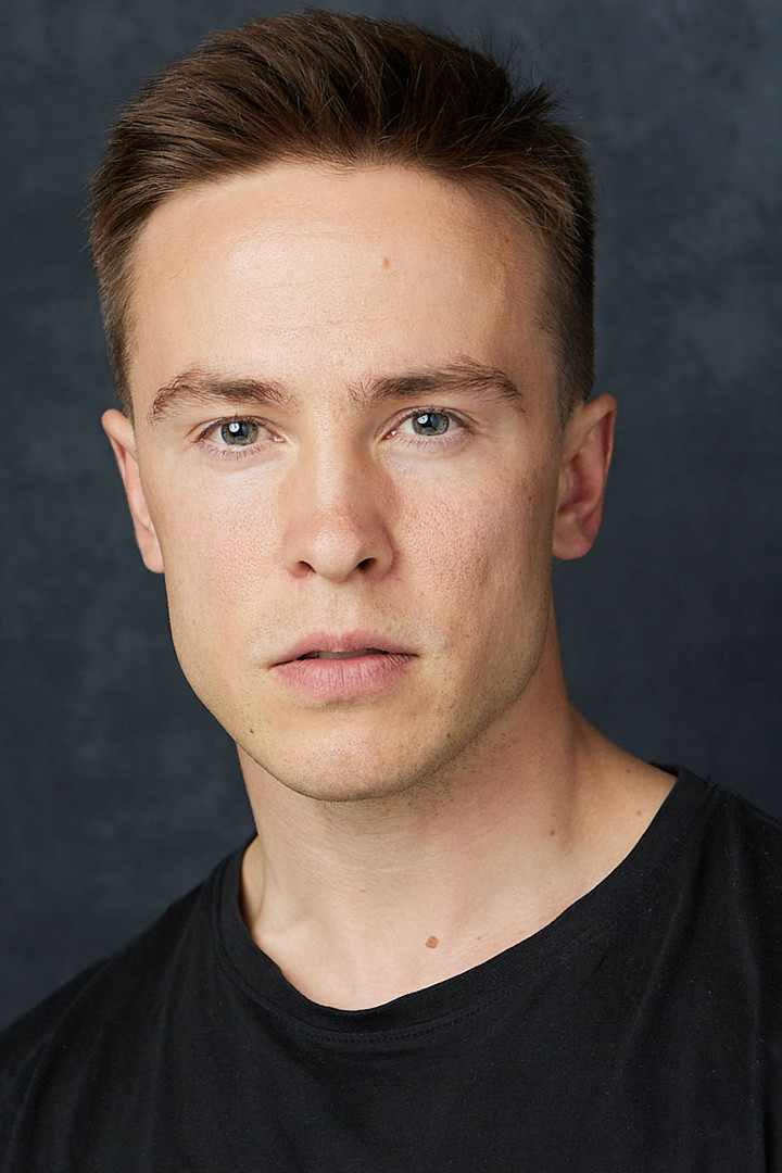 Akseli Ilvesniemi backdrop