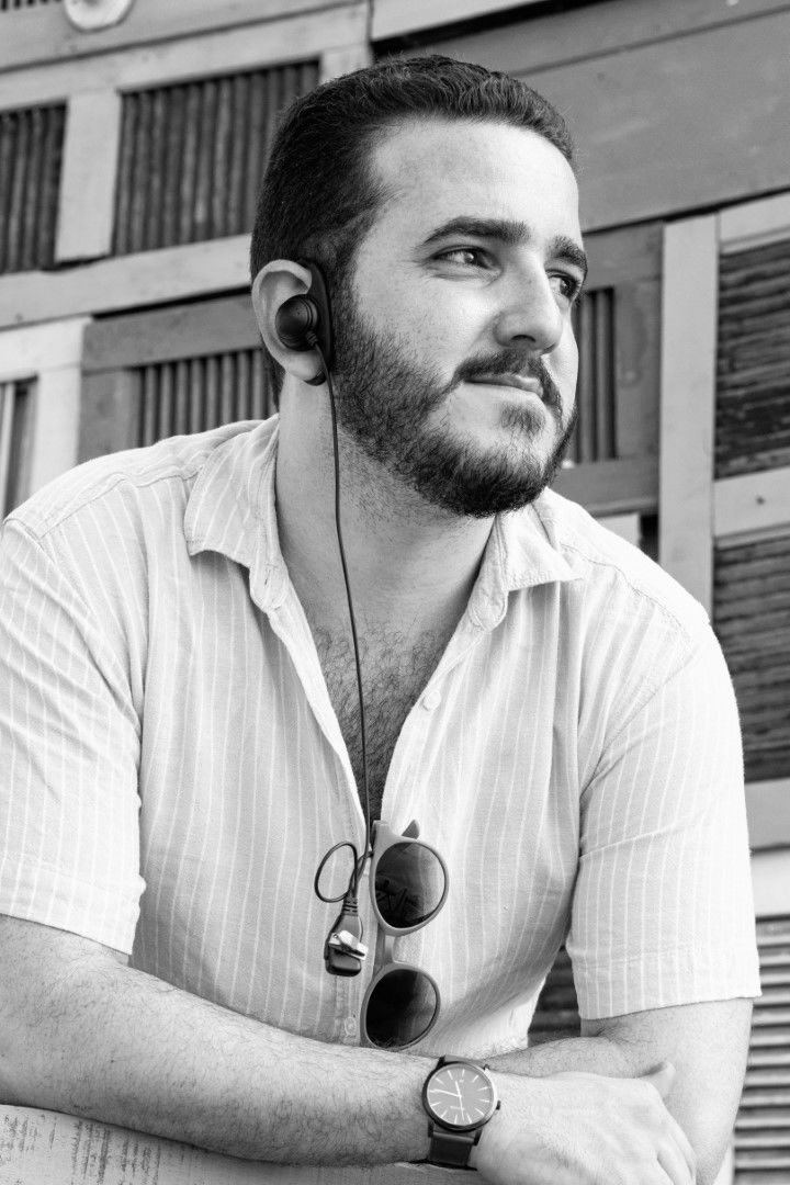 Marcelo Pinheiro backdrop