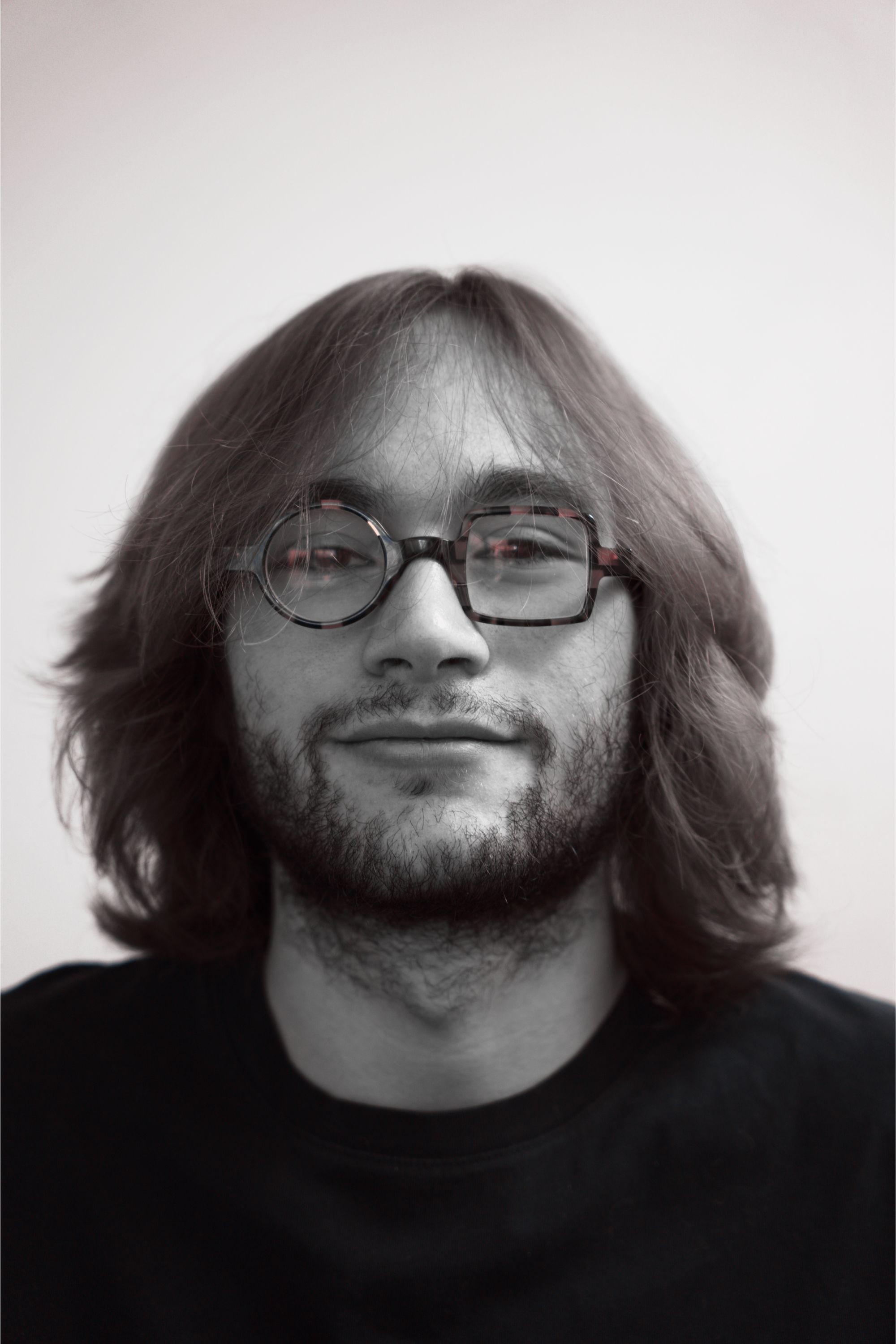 Mateo Bernard backdrop