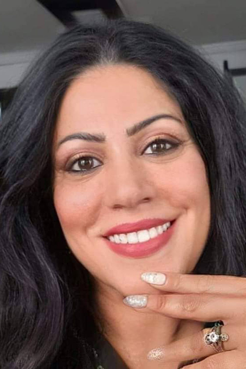 Zohra Chtioui backdrop