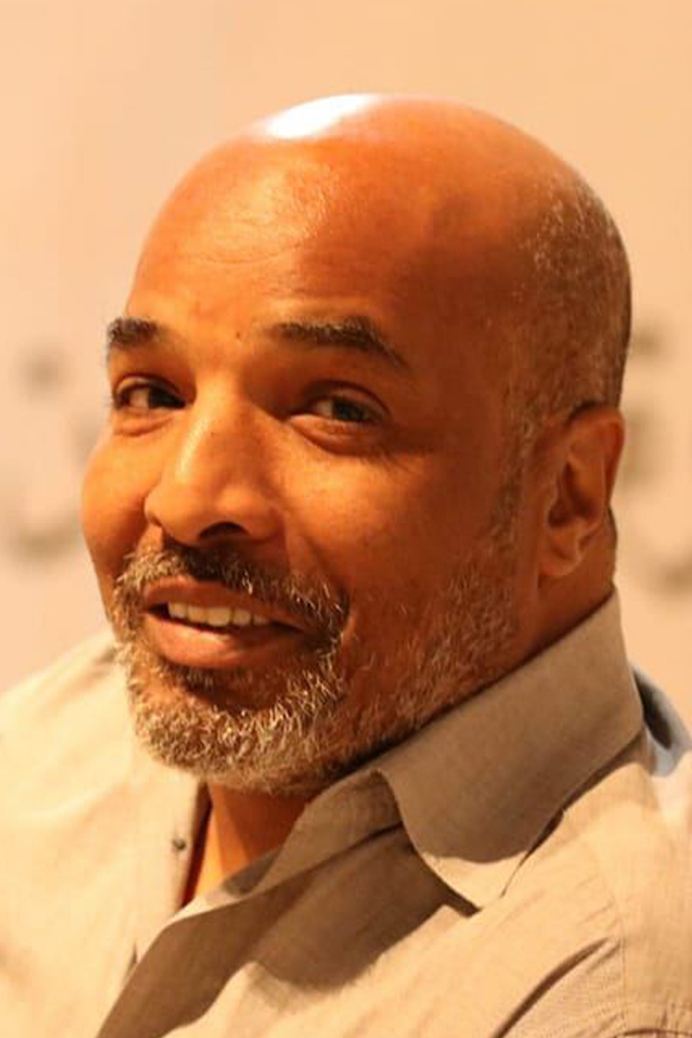 Farhat Debbech backdrop