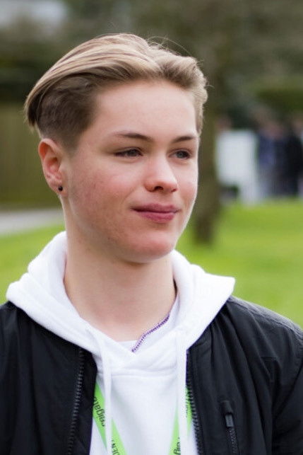 Finn Russell backdrop