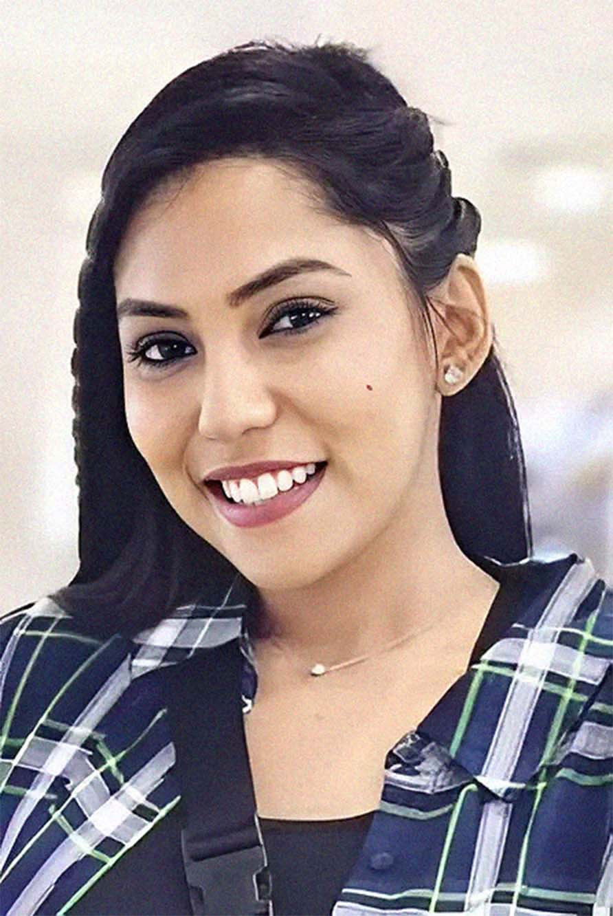 Dolly Aishwarya backdrop