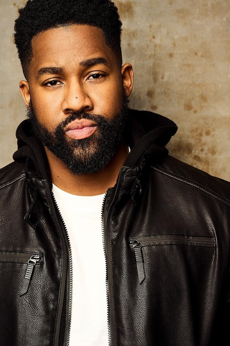 Nick Howard backdrop