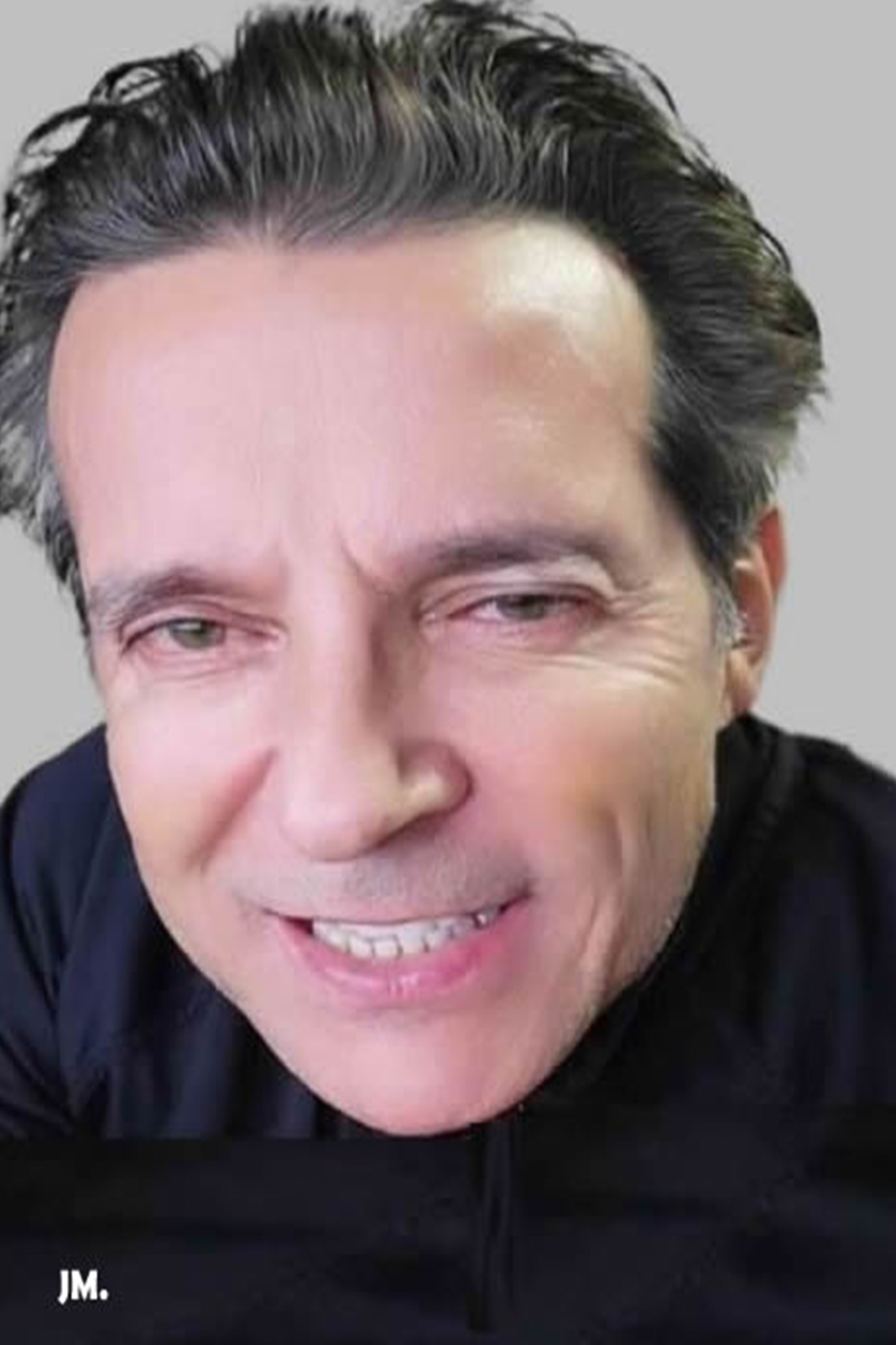 Jorge Mendoza backdrop