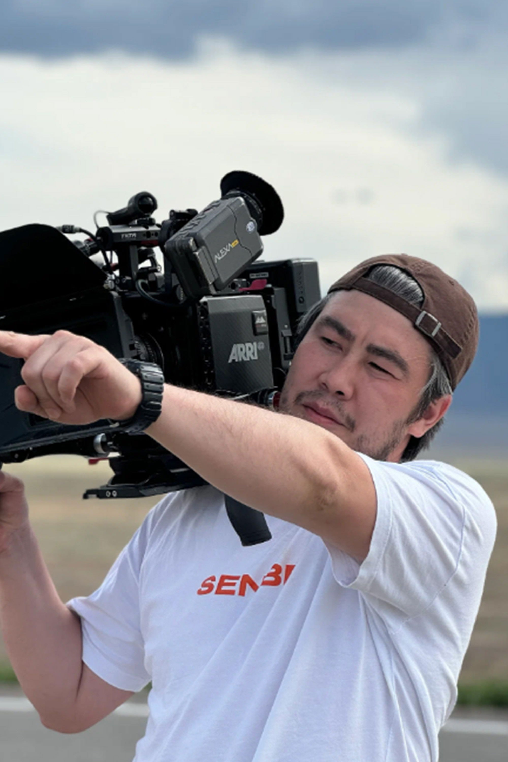 Daniyar Amangeldiev backdrop