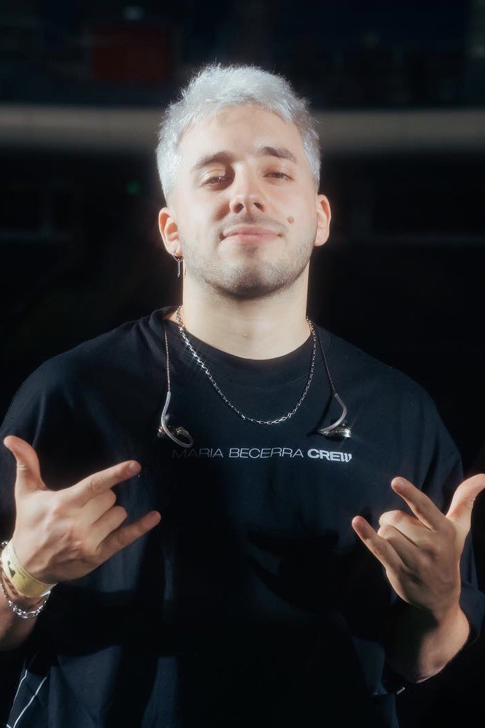 Mariano Florido backdrop