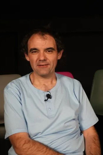 Cristian Rubia backdrop