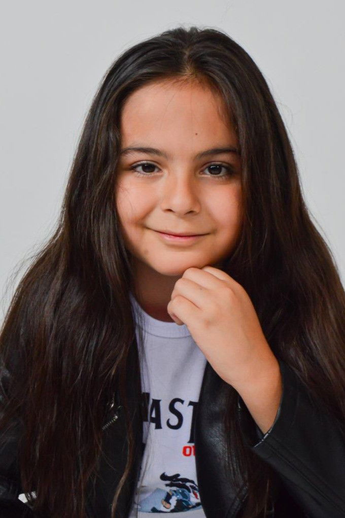 Carlitos Izazaga backdrop