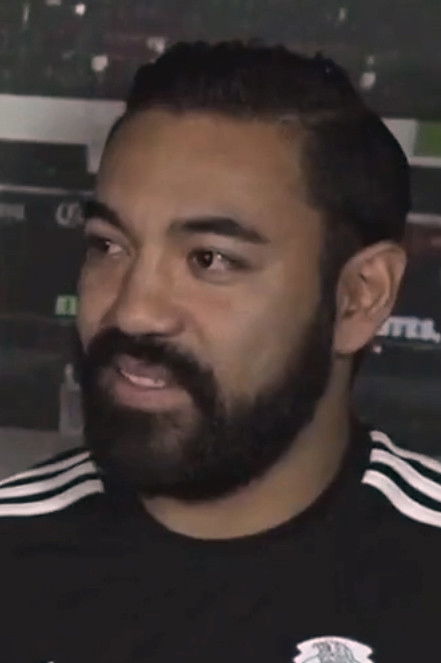 Marco Fabián backdrop