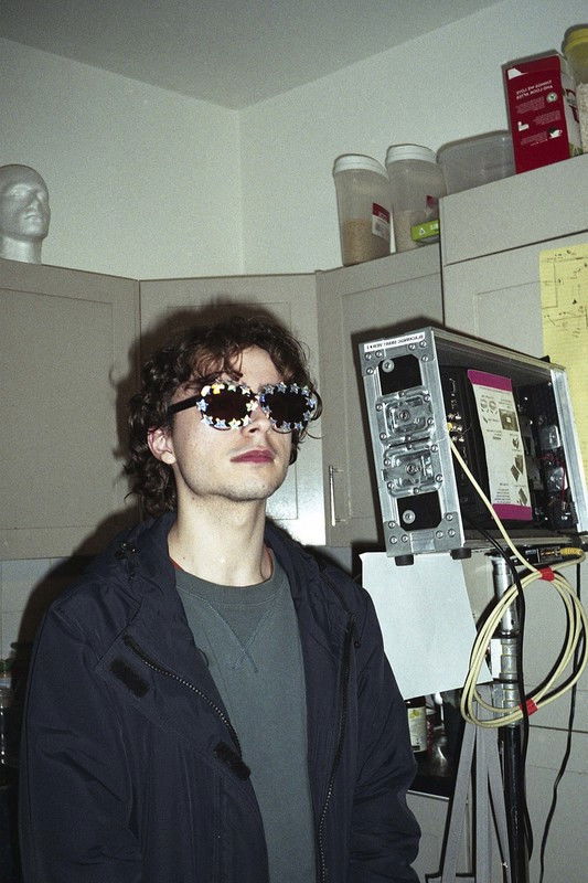 Francisco Vargas Luz backdrop