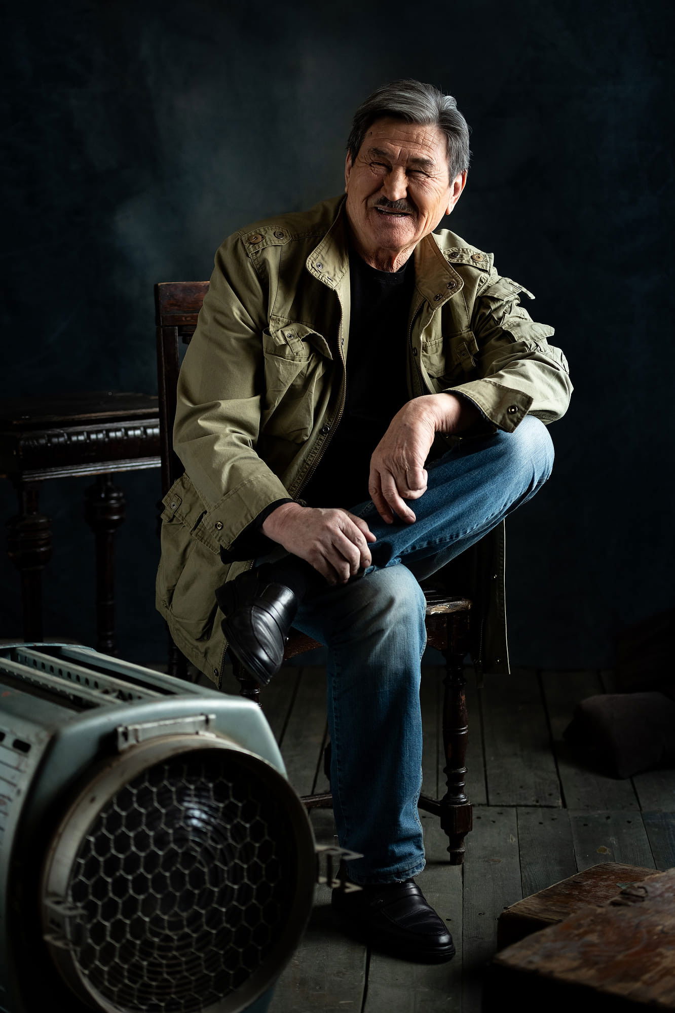 Satybaldy Tekeyev backdrop