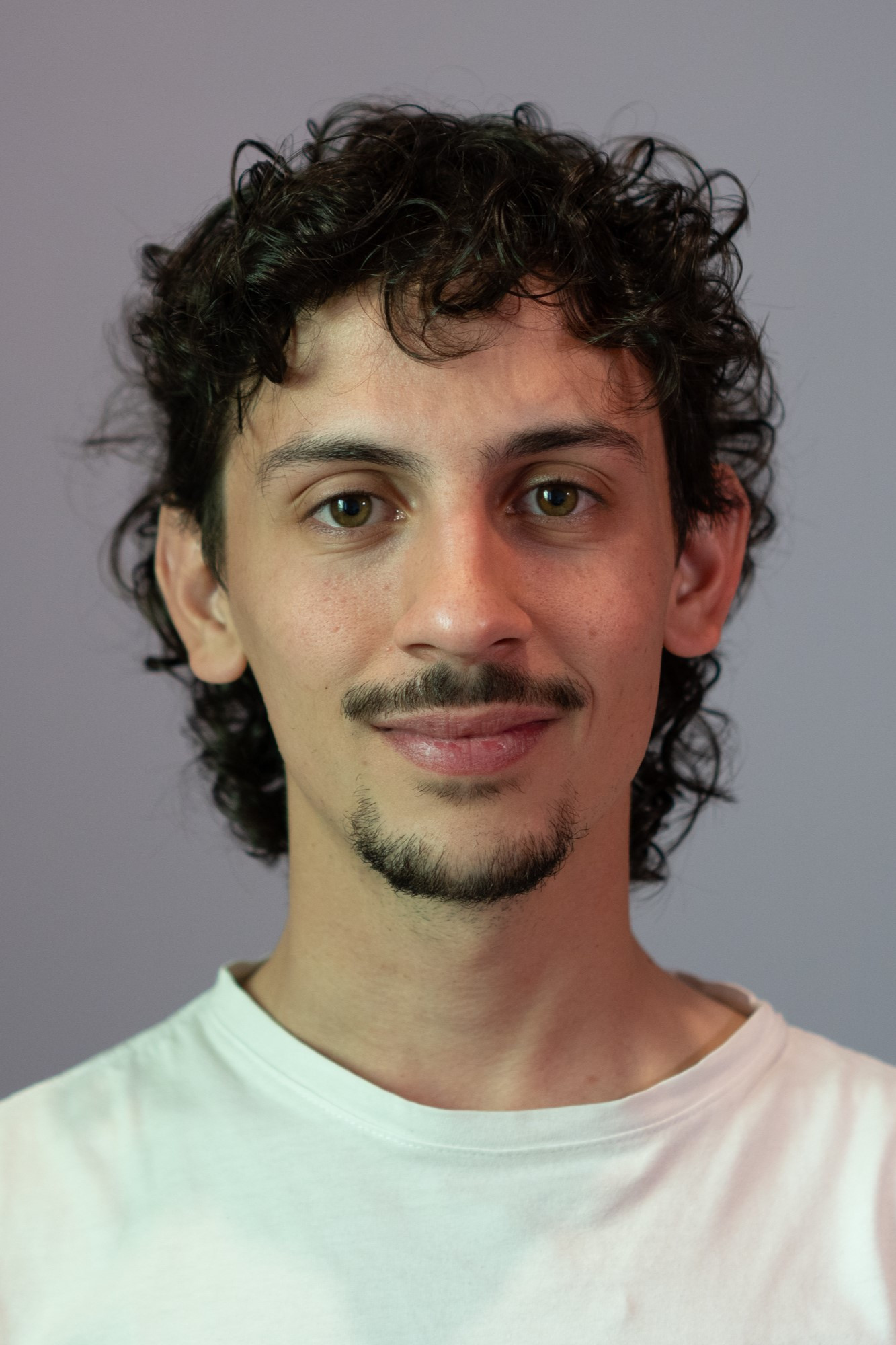 Santiago Martins backdrop