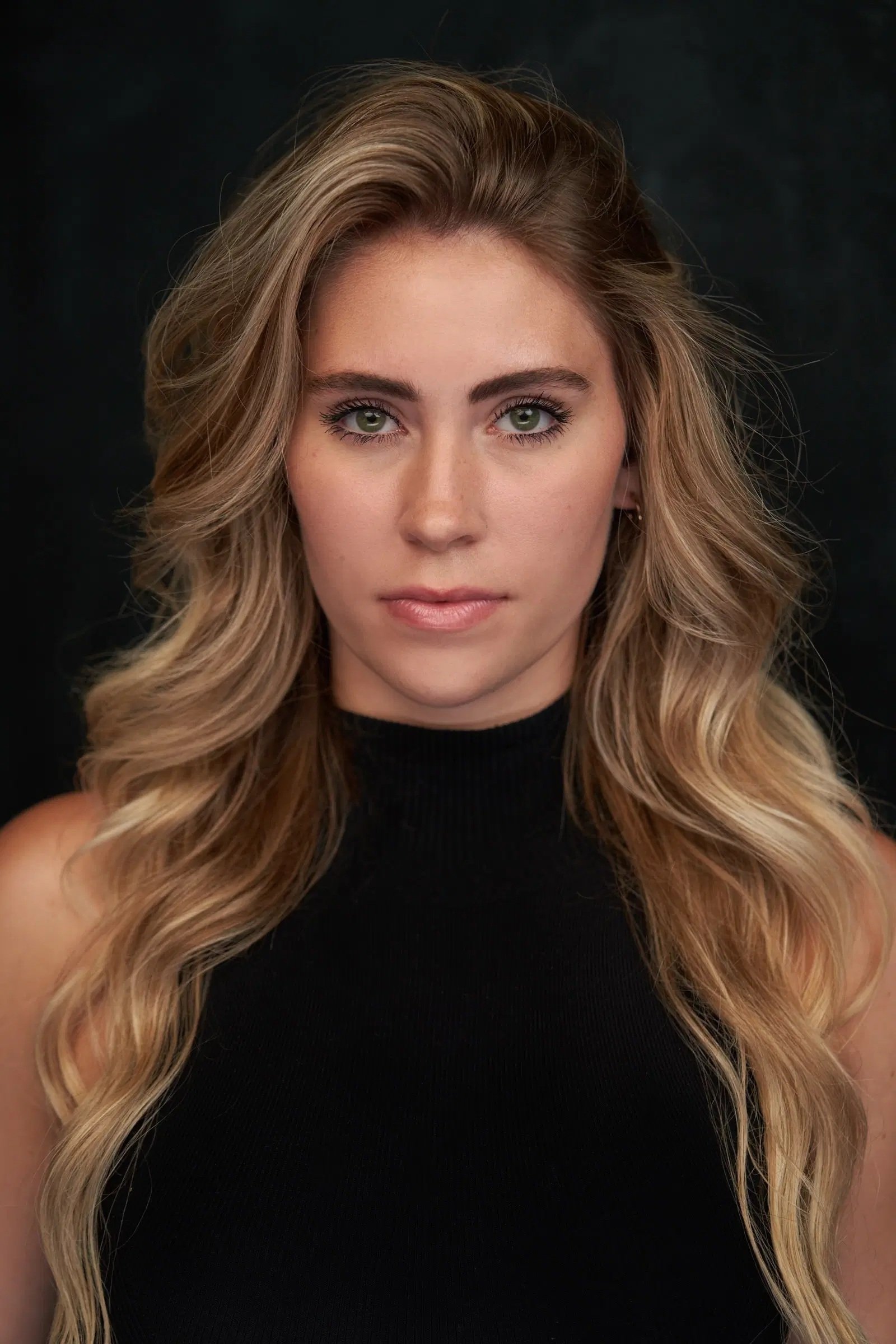 Mackenzie Hughes backdrop