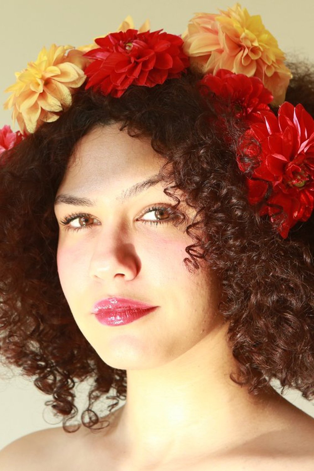 Fayza Shama backdrop