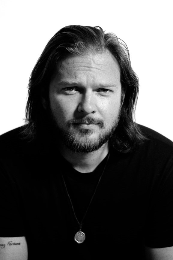 Aaron Niotta backdrop