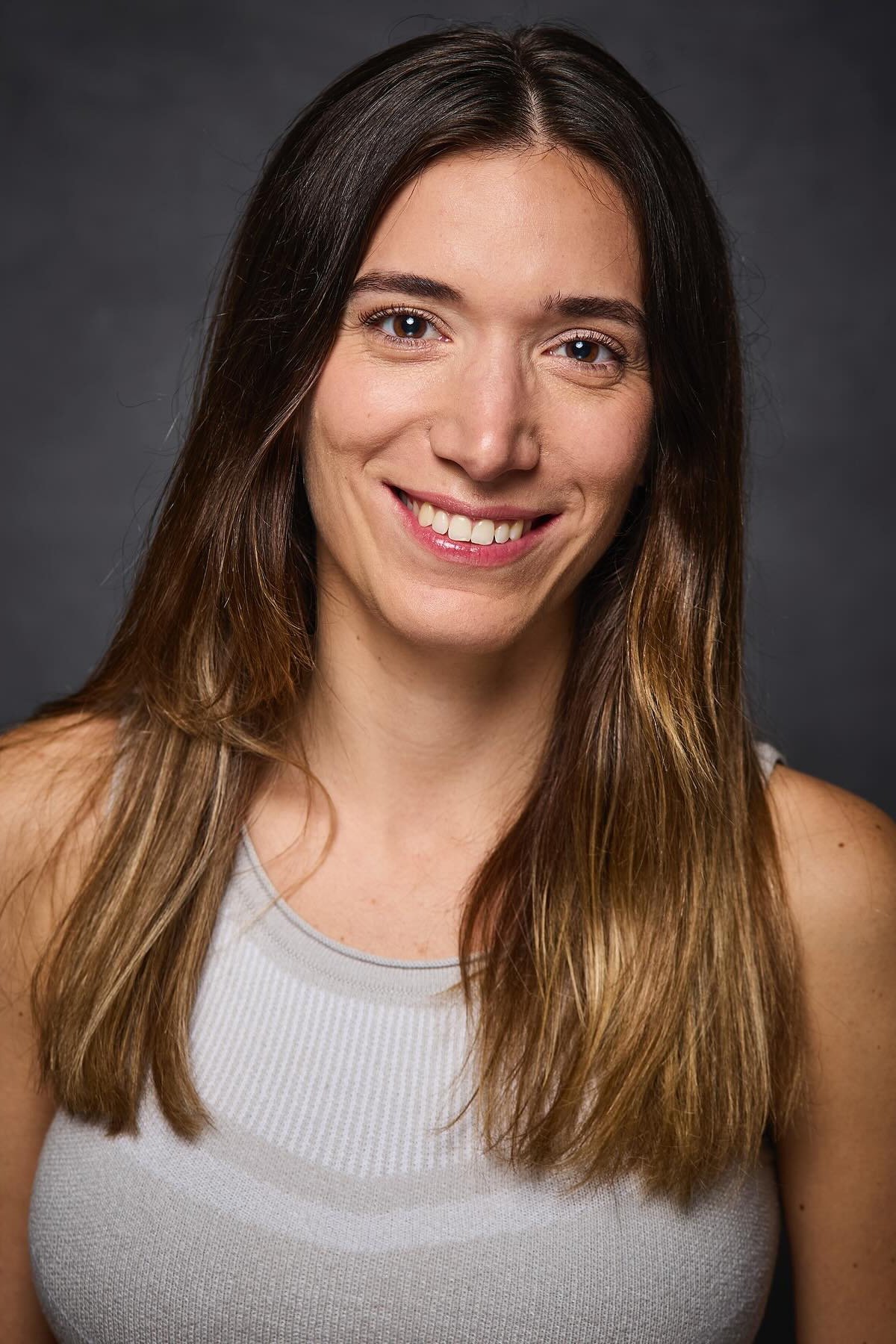 Melina Furgiuela backdrop