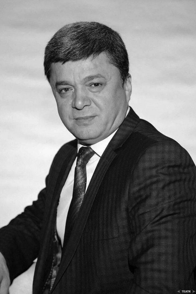 Fathulla Ma'sudov backdrop