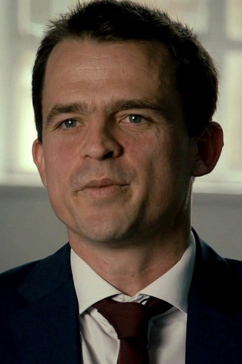 Tom Pettifor backdrop