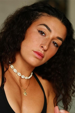 Jasmine Parr backdrop