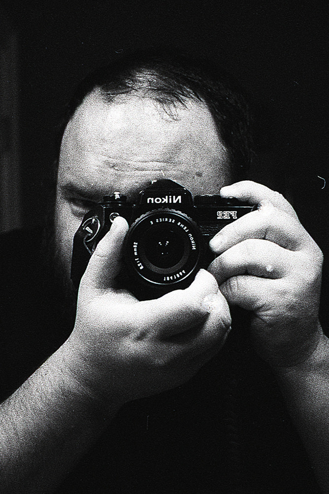 Daniel Morris backdrop