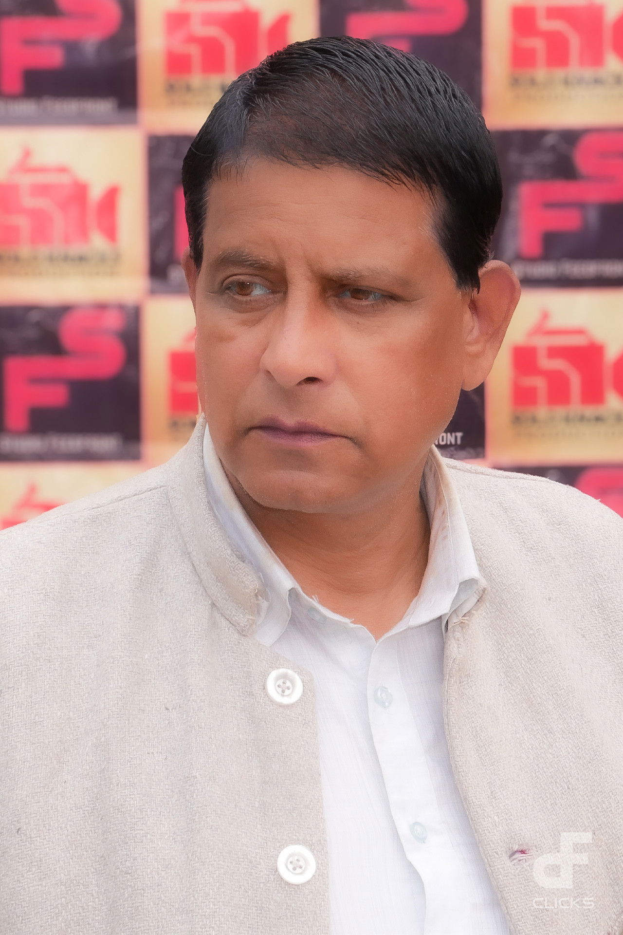 Sarwan Hans backdrop