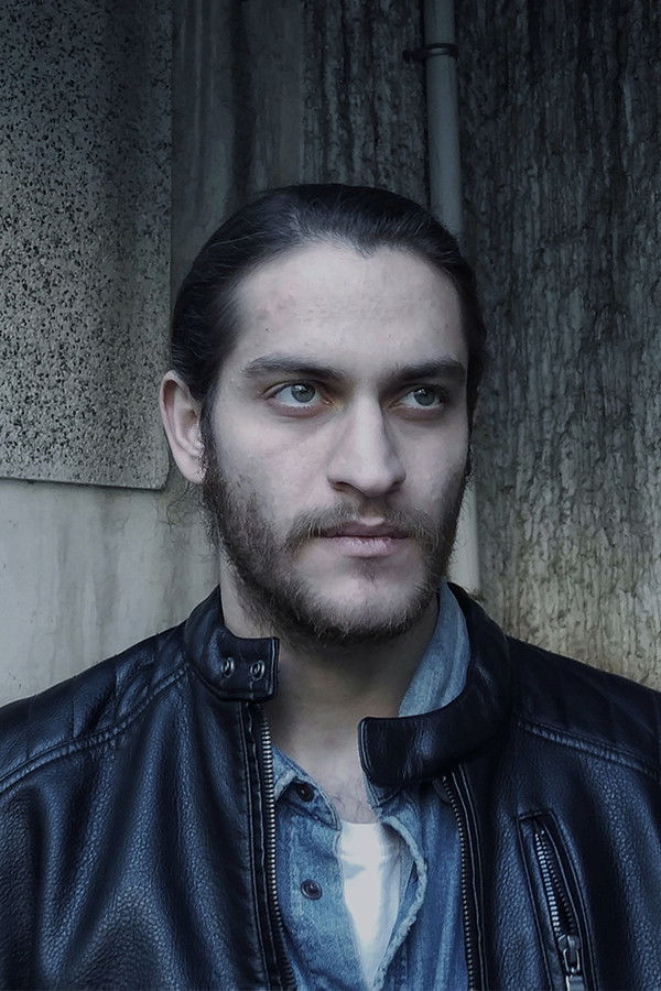 Bardia Mashhoodi backdrop