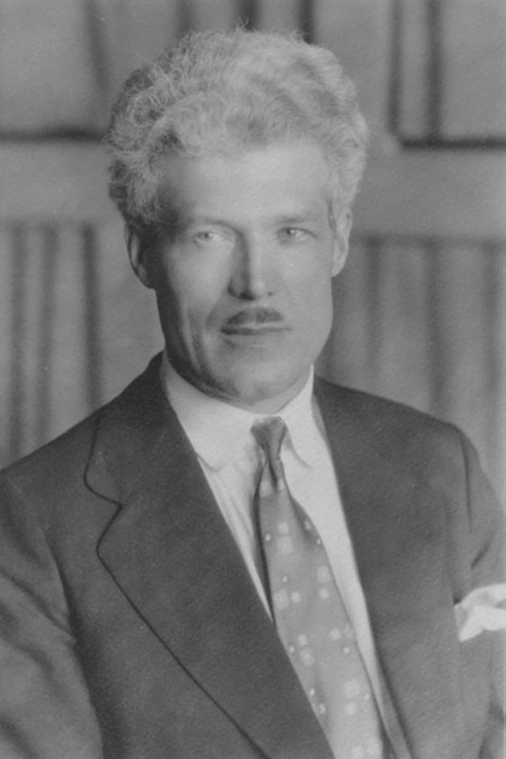 Calvin Reisland backdrop