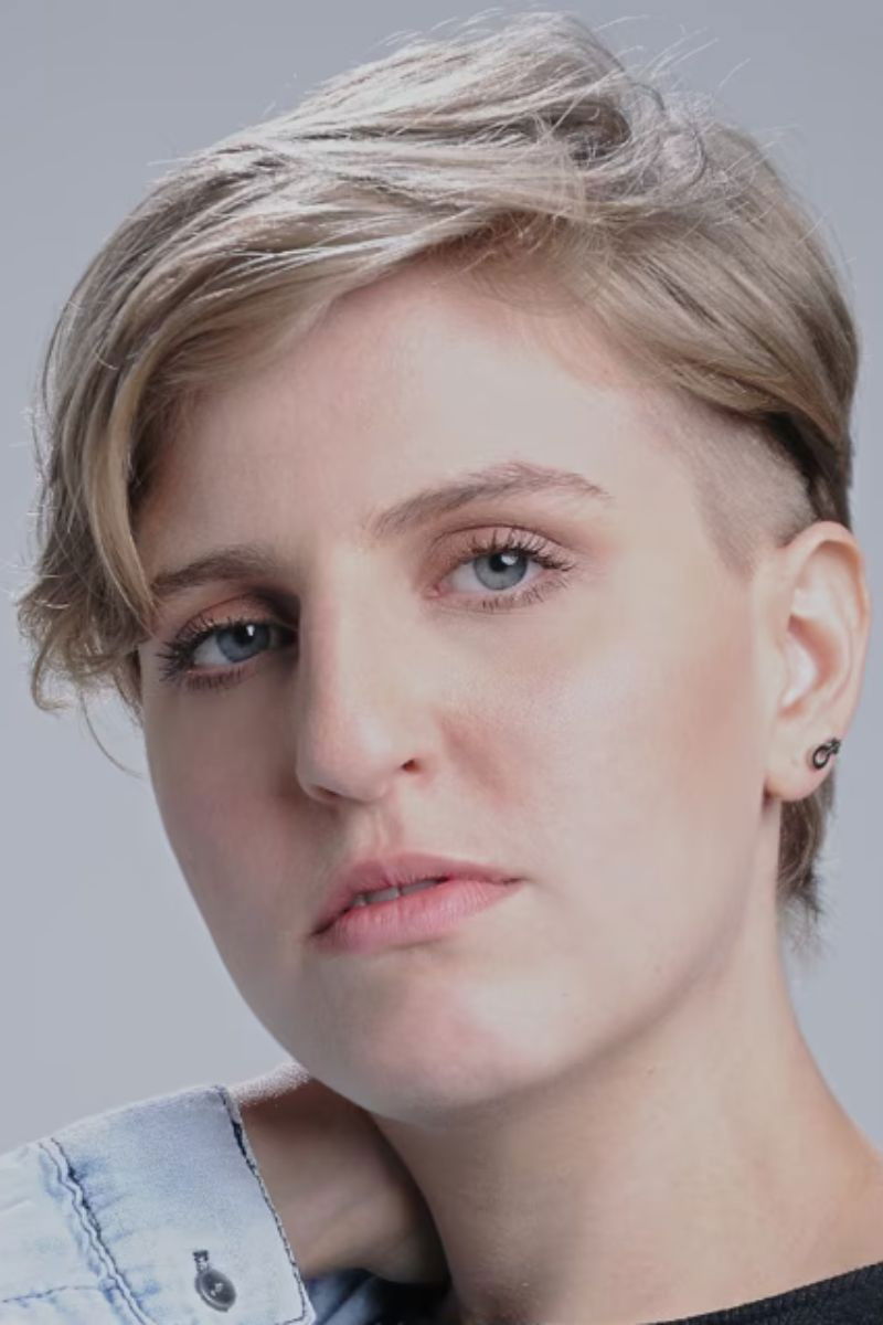 Fernanda Tardivo backdrop