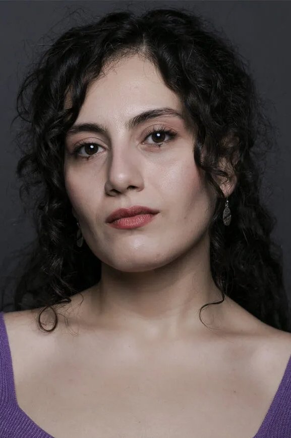 İnci Sefa Cingöz backdrop