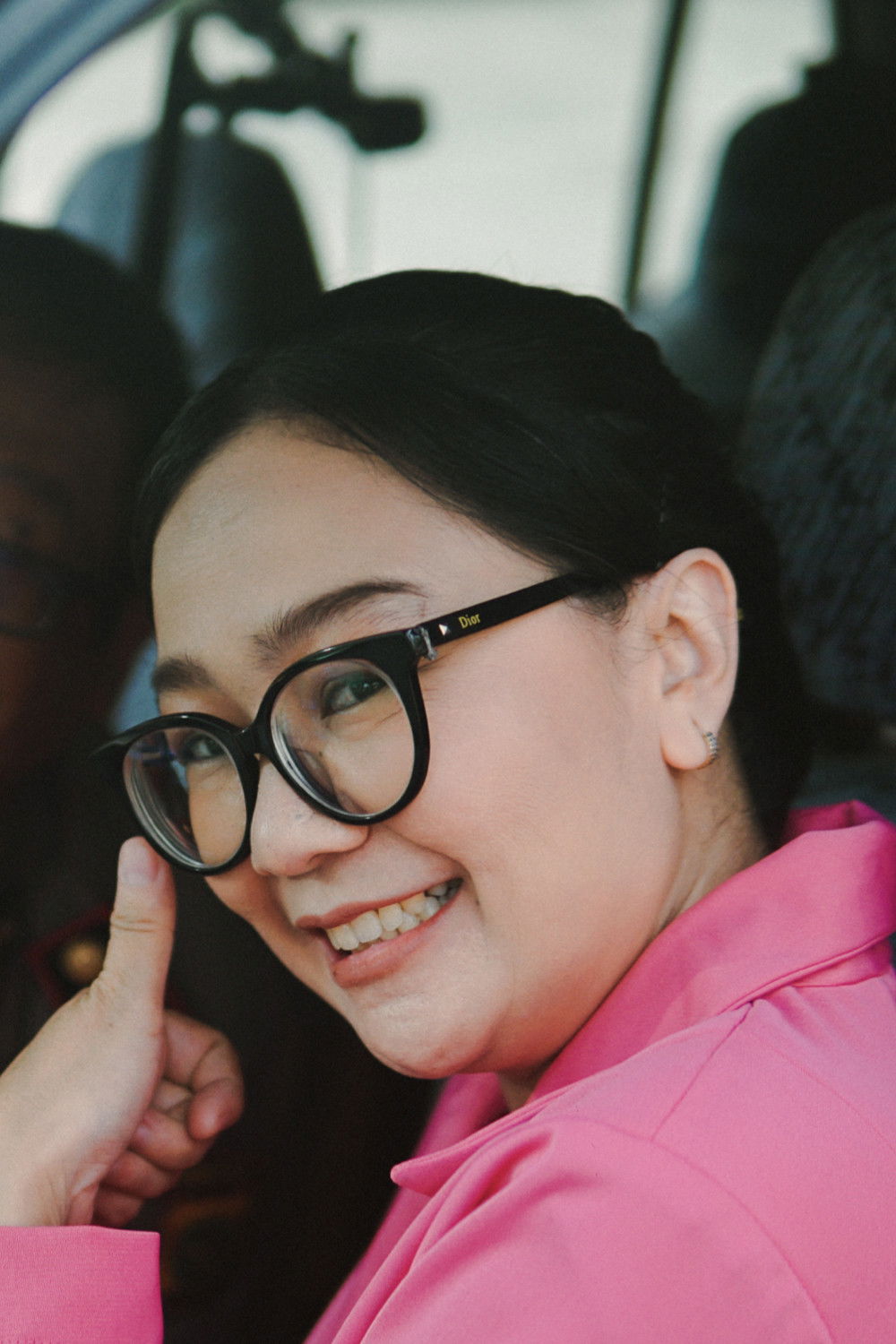 Indira Milda backdrop