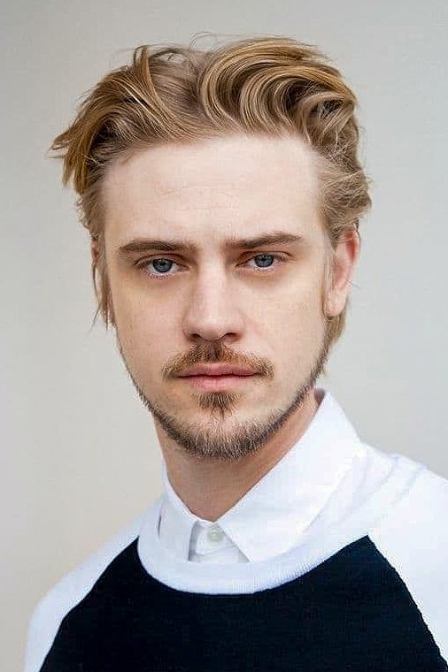Boyd Holbrook backdrop