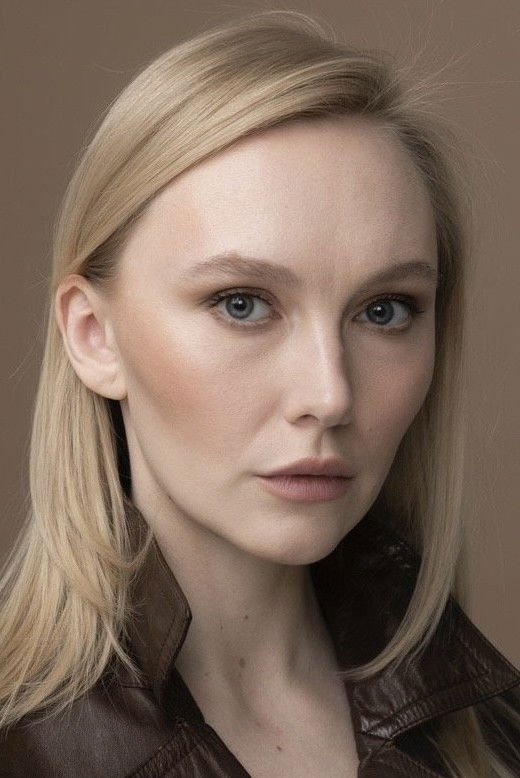 Алина Ефремова backdrop