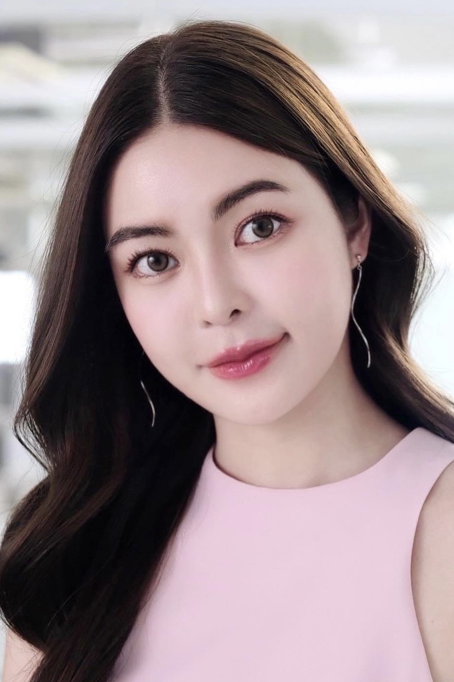 Pawornwan Verapuchong backdrop