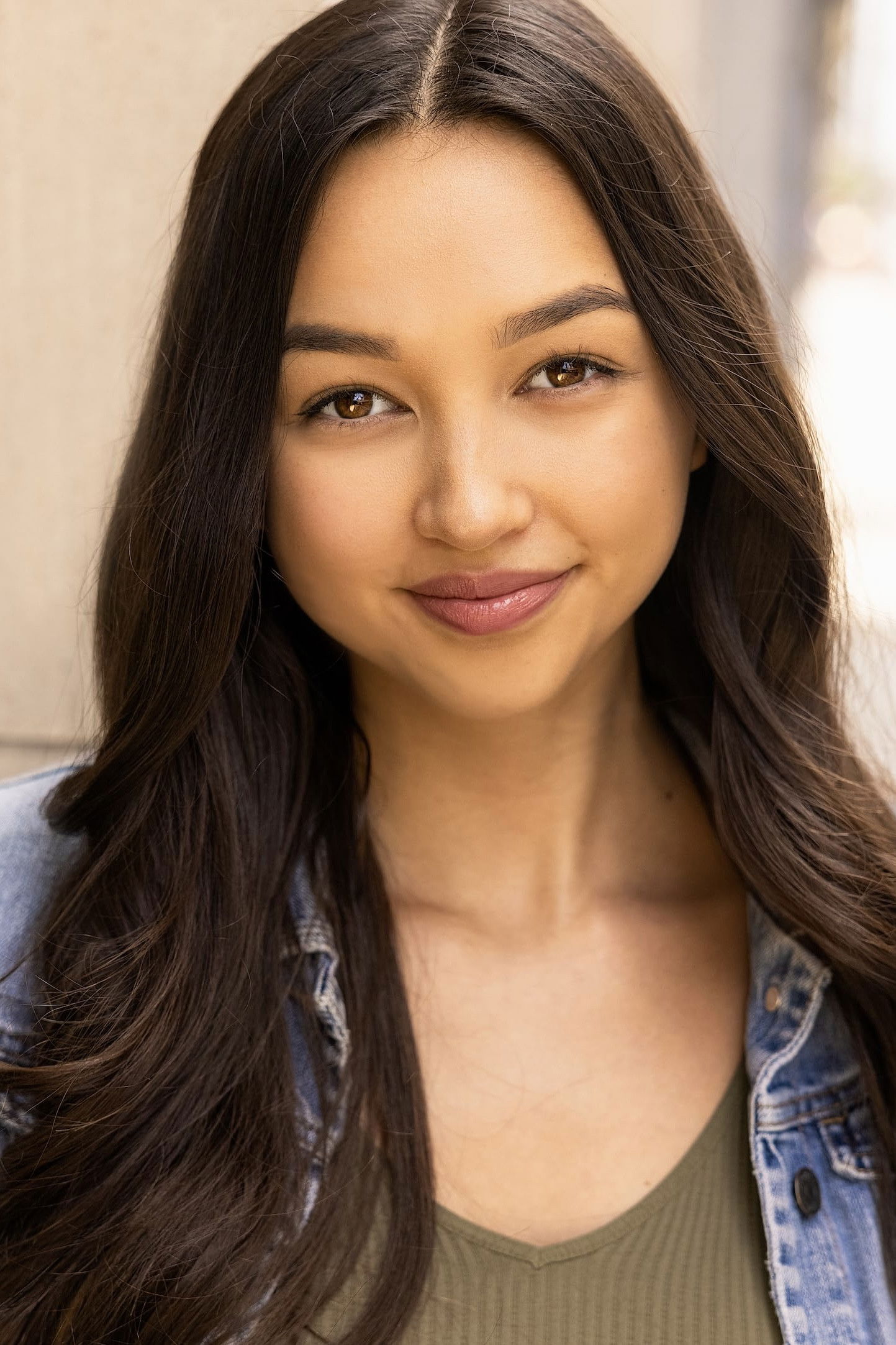 Mikaylee Mina backdrop