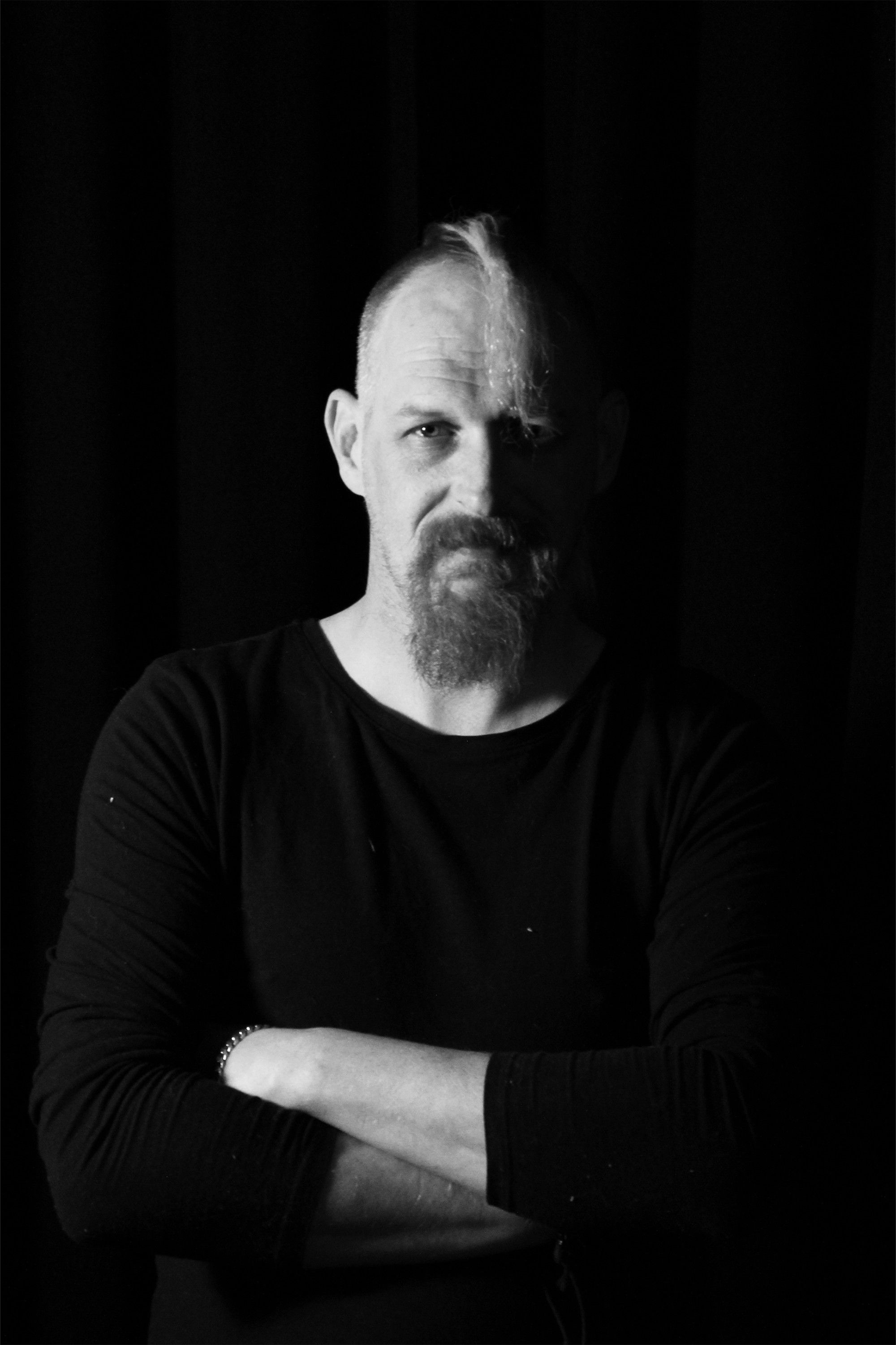 Scott Groves backdrop