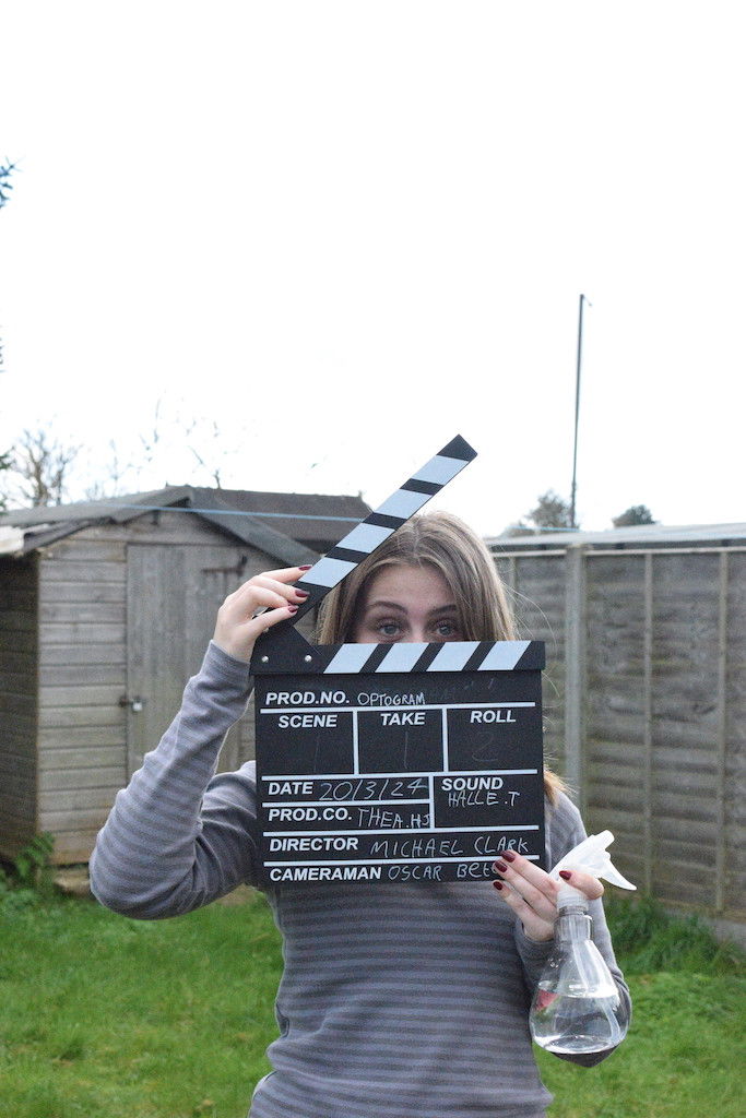 Thea Haaland Johansen backdrop