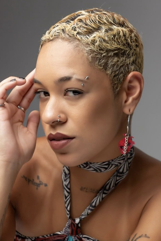 Jamilly Lopes backdrop