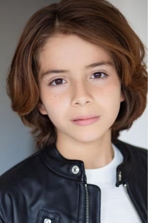 Kamilo Alonzo backdrop